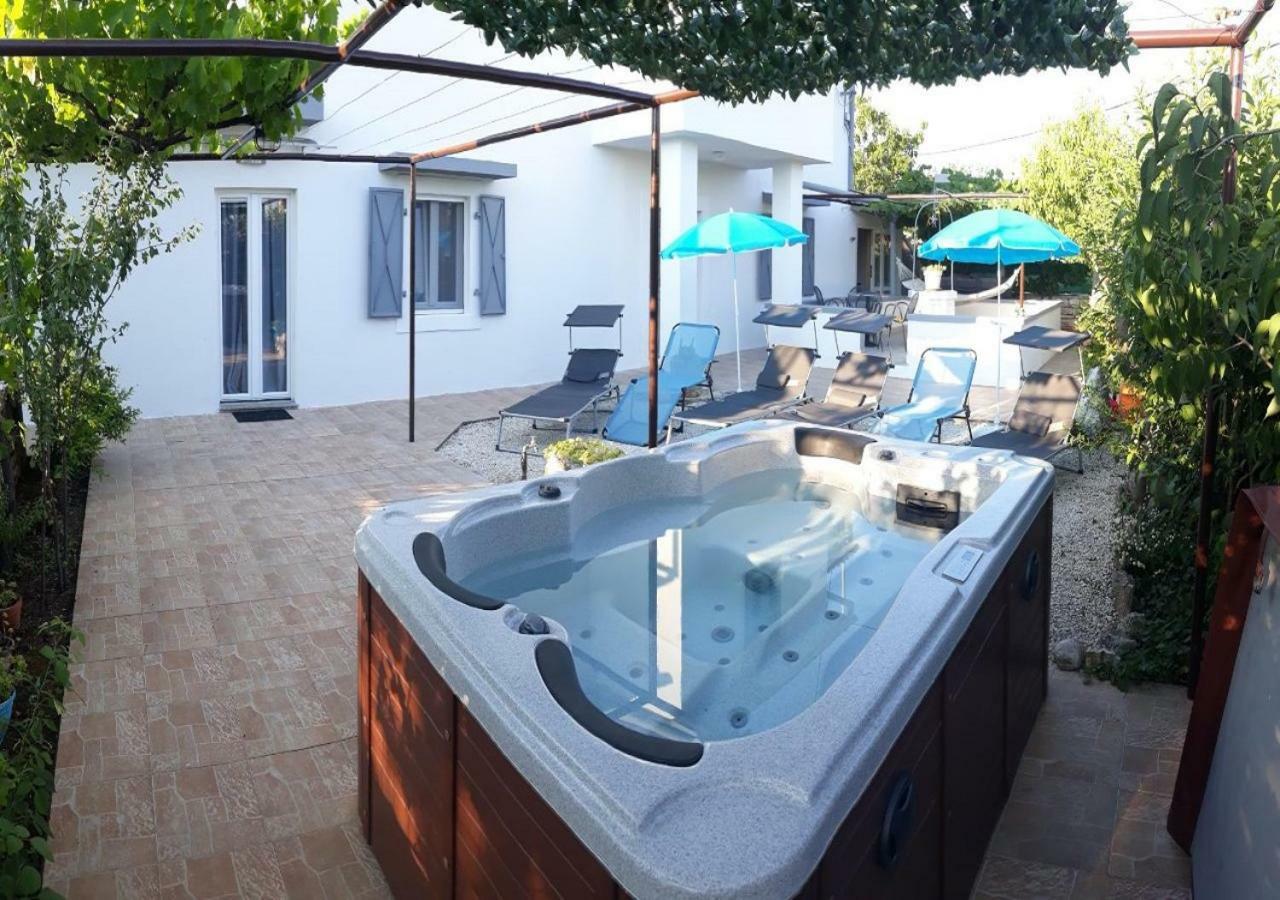 Holiday Home Dioniza Vodnjan Exterior photo